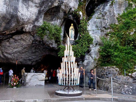 Grotte de Massabielle