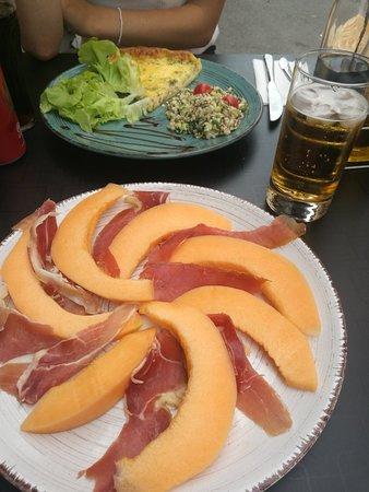 Les Fees Cafe